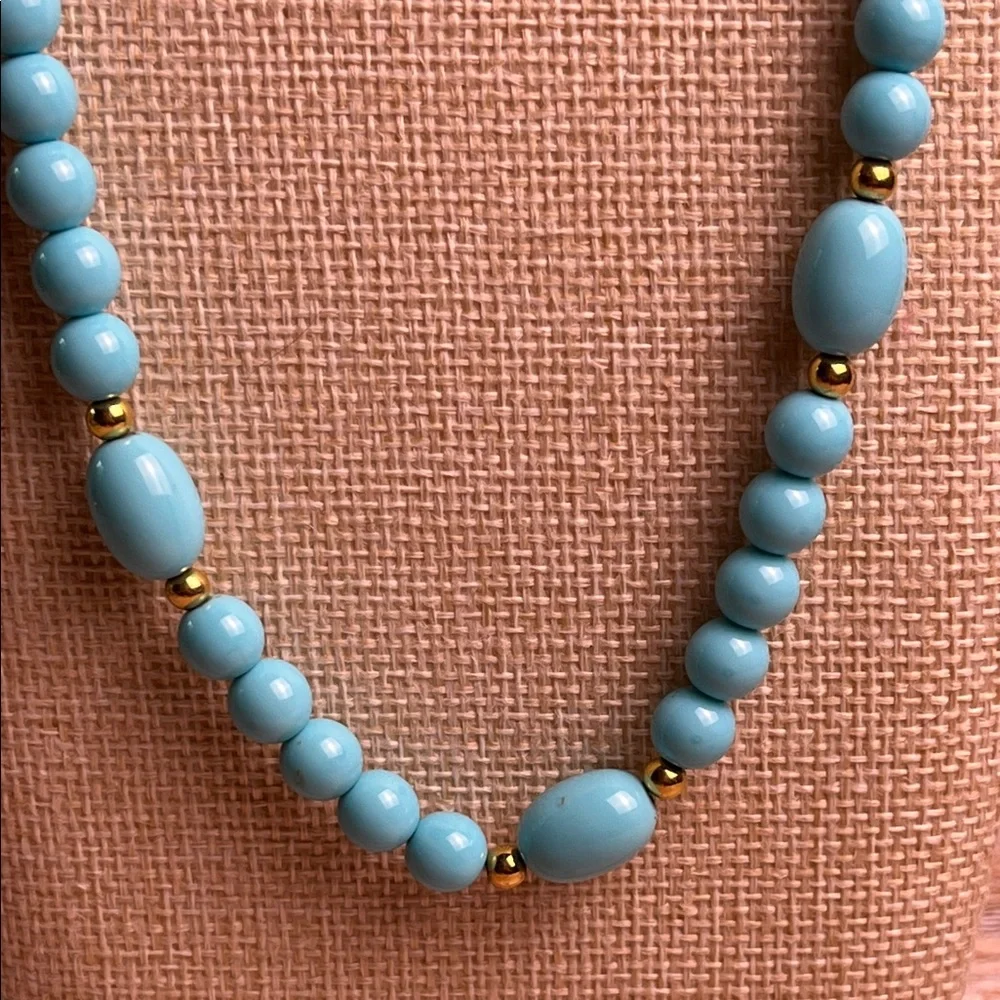 Vintage Avon Blue “Turquoise Impressions” Beaded Necklace Blue Plastic Beads